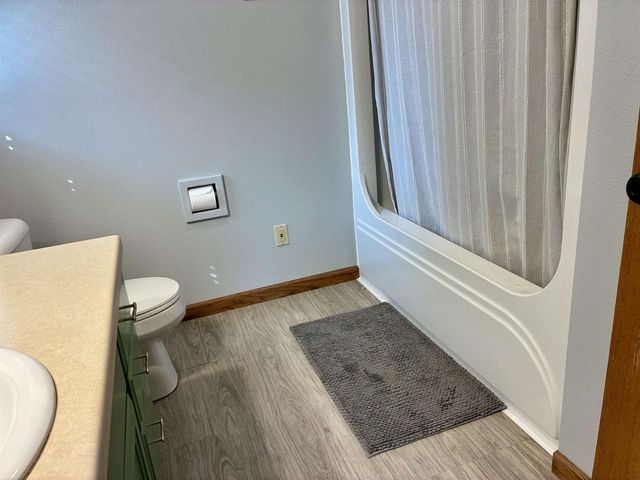 N9631 Emerald Lane, Appleton, WI 54915