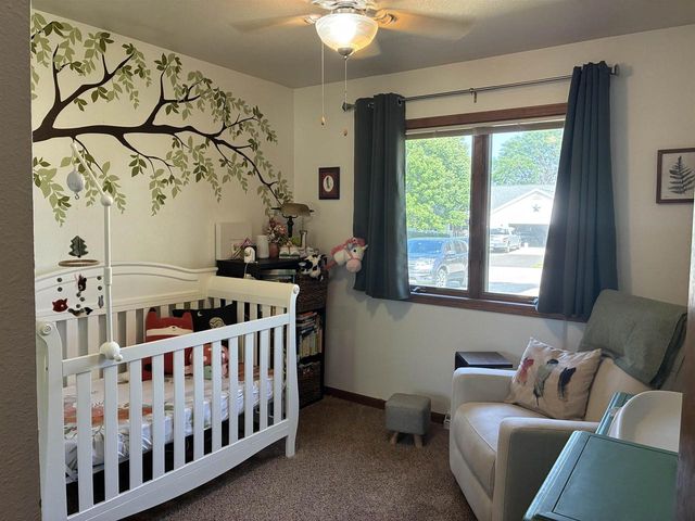 N9631 Emerald Lane, Appleton, WI 54915
