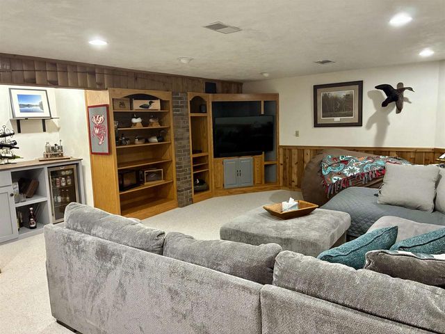 N9631 Emerald Lane, Appleton, WI 54915