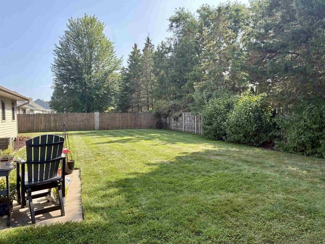 N9631 Emerald Lane, Appleton, WI 54915