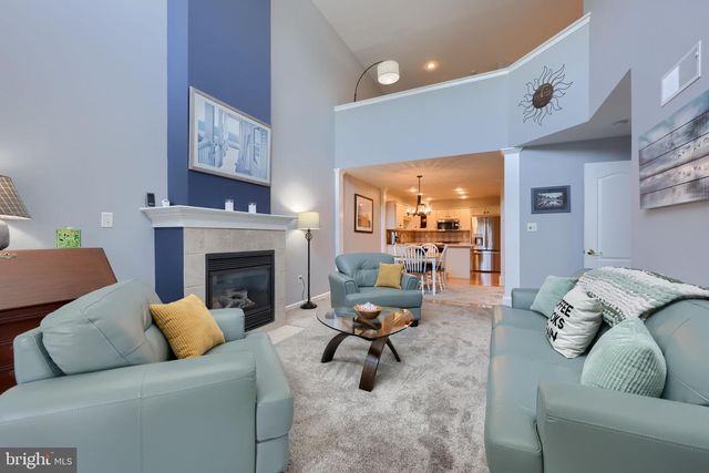 253 FIELDCREST LN, Ephrata, PA 17522