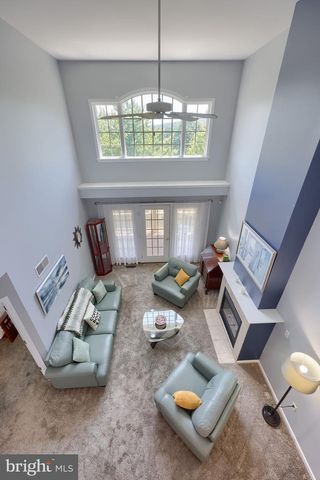 253 FIELDCREST LN, Ephrata, PA 17522