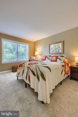 253 FIELDCREST LN, Ephrata, PA 17522