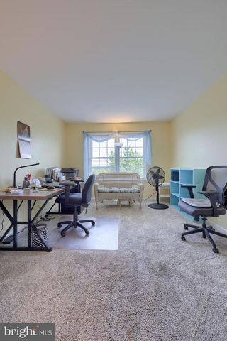 253 FIELDCREST LN, Ephrata, PA 17522