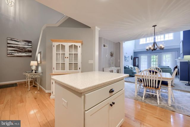 253 FIELDCREST LN, Ephrata, PA 17522
