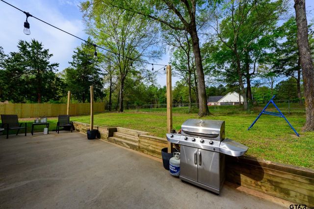 10694 County Road 2206, Tyler, TX 75707