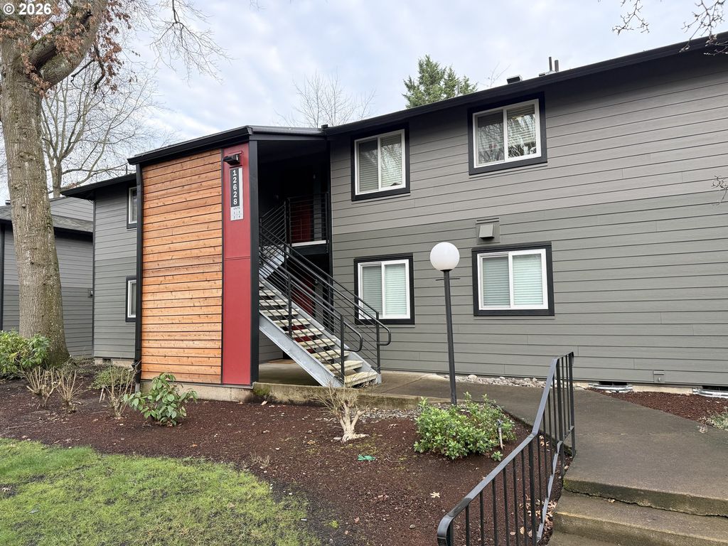 12628 Nw BARNES Rd 6, Portland, OR 97229