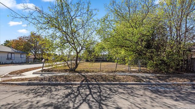 3302 W Houston, San Antonio, TX 78207