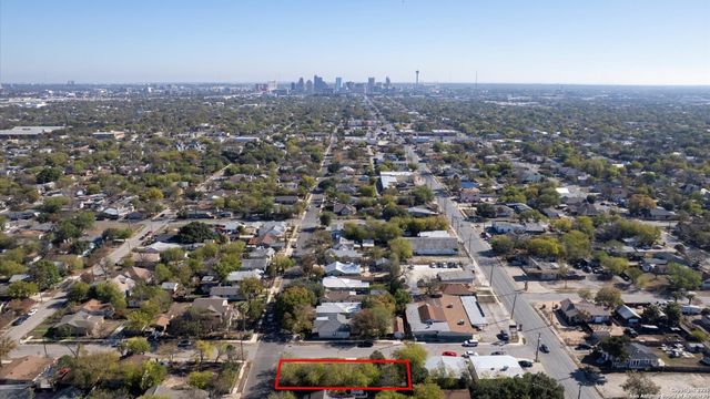 3302 W Houston, San Antonio, TX 78207