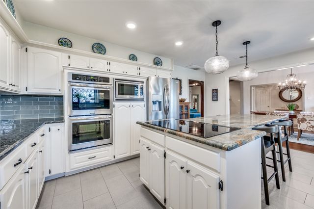 1215 Magnolia Drive, Carrollton, TX 75007