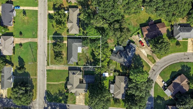 3006 Pelzer Avenue, Montgomery, AL 36109