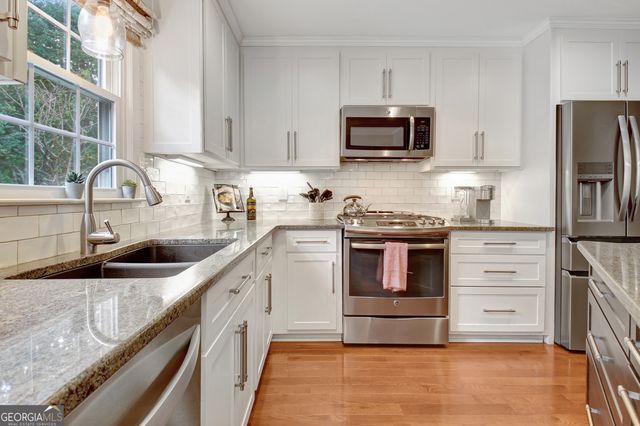 327 Walnut Grove Road, Peachtree City, GA 30269