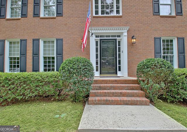 327 Walnut Grove Road, Peachtree City, GA 30269