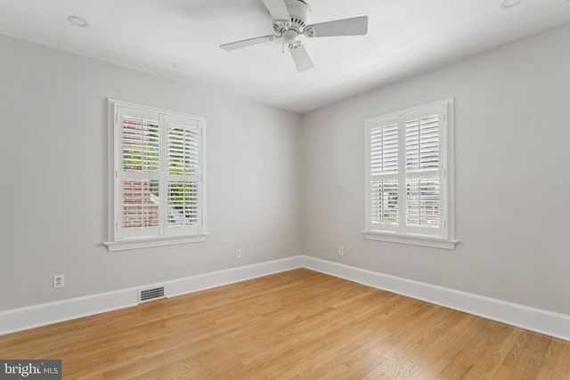1109 N ILLINOIS ST, Arlington, VA 22205