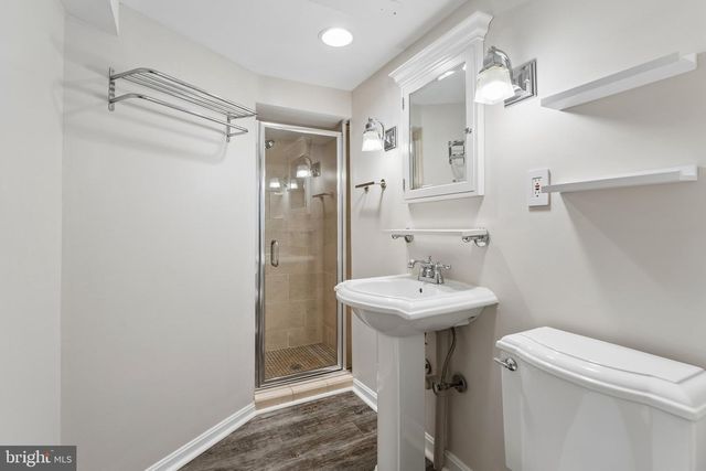 1109 N ILLINOIS ST, Arlington, VA 22205