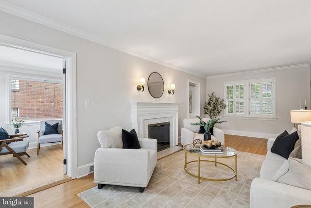 1109 N ILLINOIS ST, Arlington, VA 22205