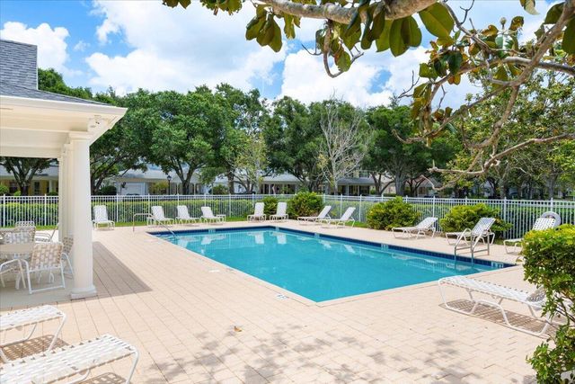 119 Bishopwood Drive, Jupiter, FL 33458