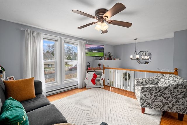 14 Malvern Ave, Tyngsborough, MA 01879