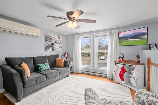 14 Malvern Ave, Tyngsborough, MA 01879