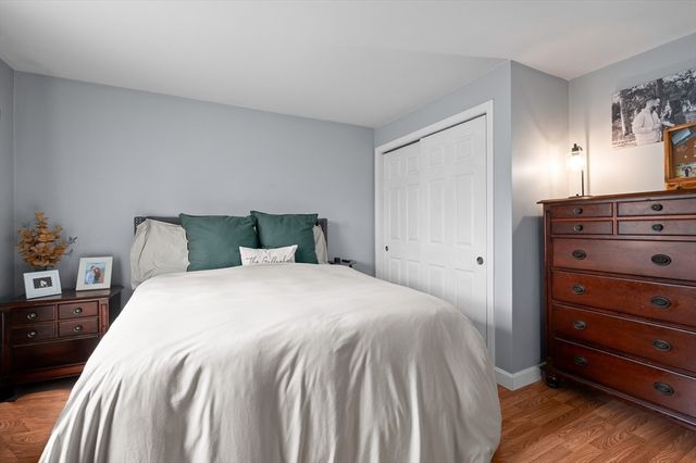 14 Malvern Ave, Tyngsborough, MA 01879