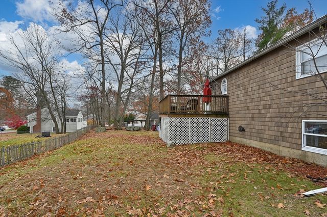 14 Malvern Ave, Tyngsborough, MA 01879