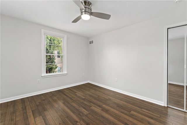 7717 Tuscarora St, Point Breeze, PA 15221