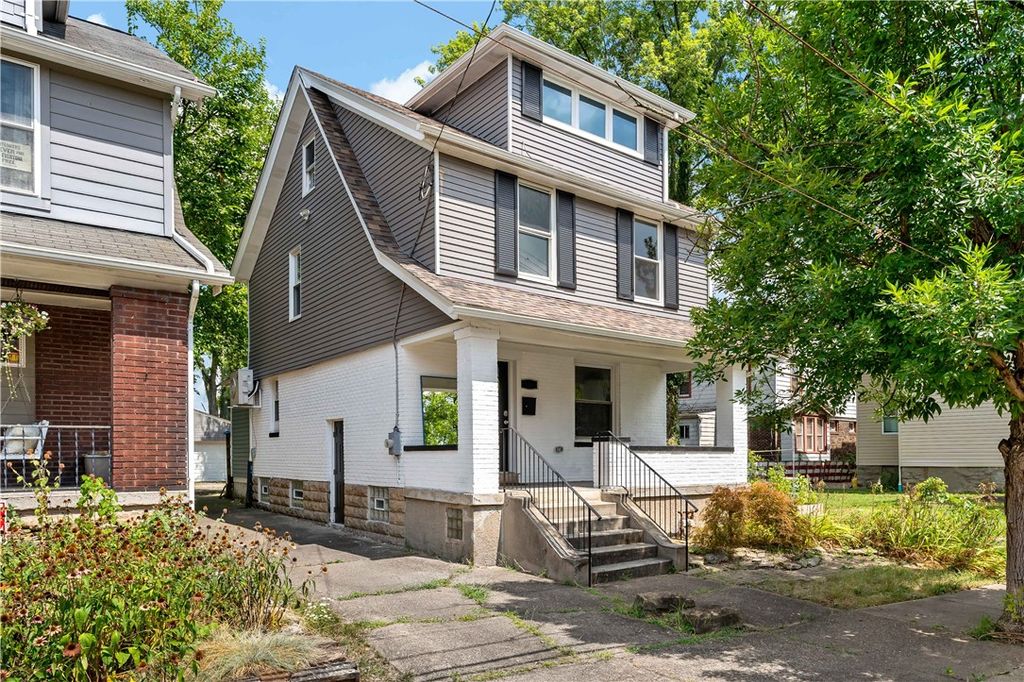 7717 Tuscarora St, Point Breeze, PA 15221
