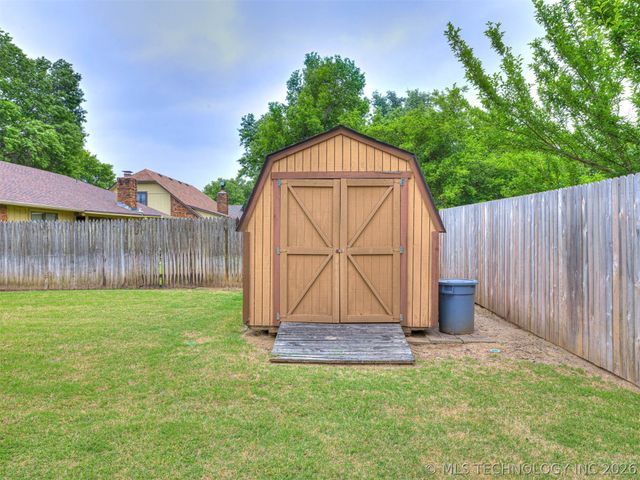 7710 S 73rd East Avenue, Tulsa, OK 74133