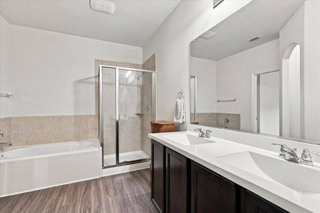 453 Pollyann Trail, Fort Worth, TX 76052