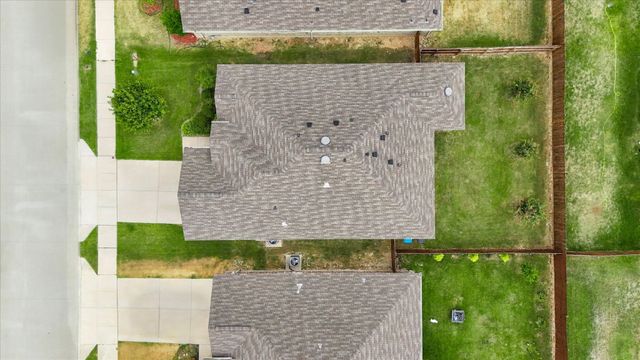 453 Pollyann Trail, Fort Worth, TX 76052