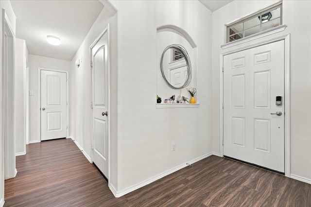 453 Pollyann Trail, Fort Worth, TX 76052