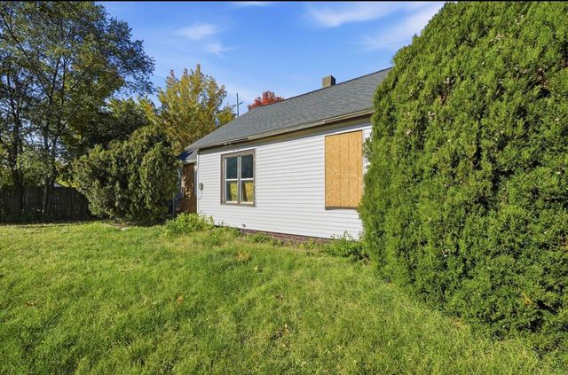 1096 Pearl Street, Benton Harbor, MI 49022