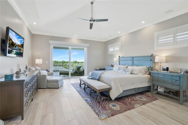 564 Spinnaker DR, Marco Island, FL 34145