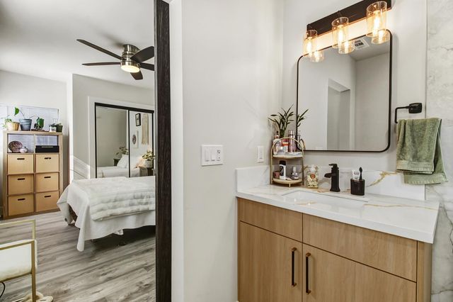 3140 S St, Sacramento, CA 95816