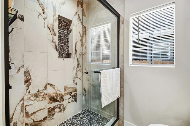 3140 S St, Sacramento, CA 95816