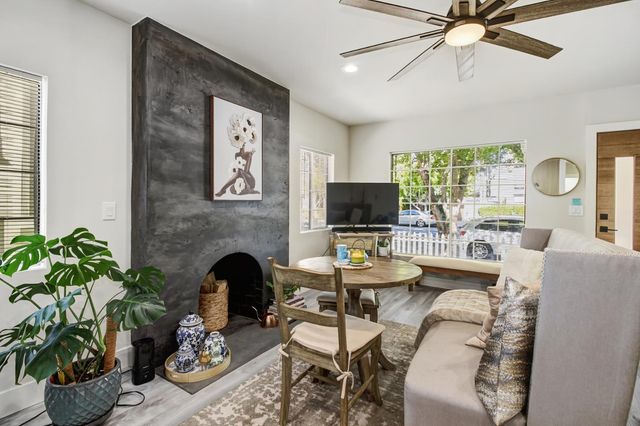 3140 S St, Sacramento, CA 95816