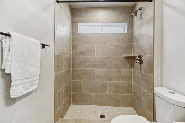 3140 S St, Sacramento, CA 95816