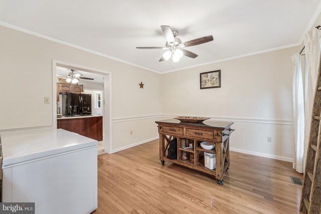 40490 LOVETTSVILLE RD, Lovettsville, VA 20180