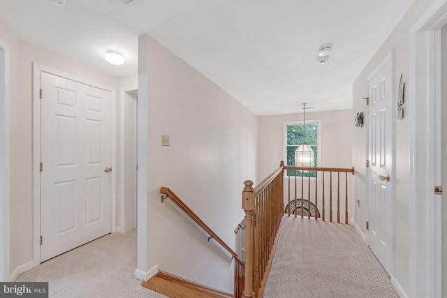 40490 LOVETTSVILLE RD, Lovettsville, VA 20180