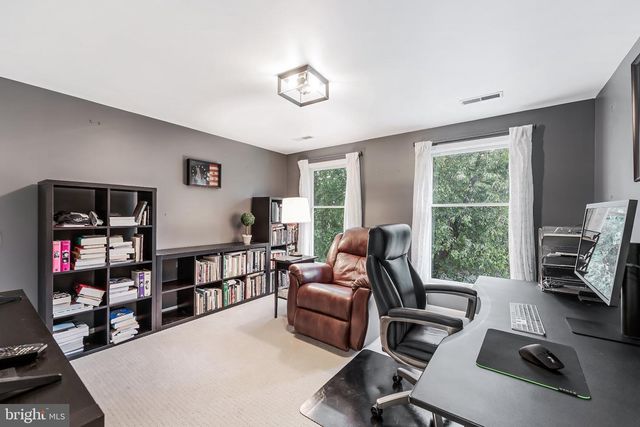 40490 LOVETTSVILLE RD, Lovettsville, VA 20180