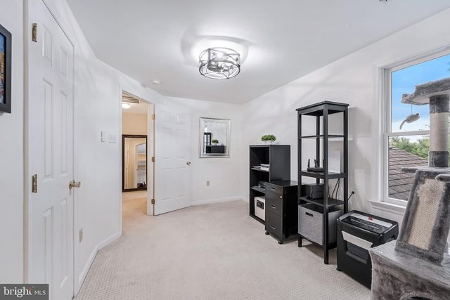 40490 LOVETTSVILLE RD, Lovettsville, VA 20180