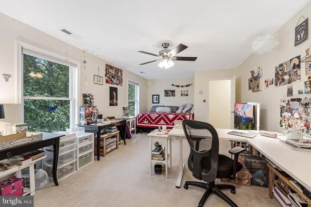 40490 LOVETTSVILLE RD, Lovettsville, VA 20180