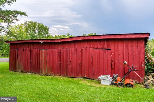 40490 LOVETTSVILLE RD, Lovettsville, VA 20180