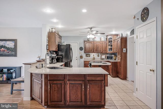 40490 LOVETTSVILLE RD, Lovettsville, VA 20180