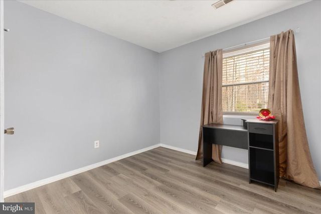 904 LAKEVIEW PKWY, Locust Grove, VA 22508