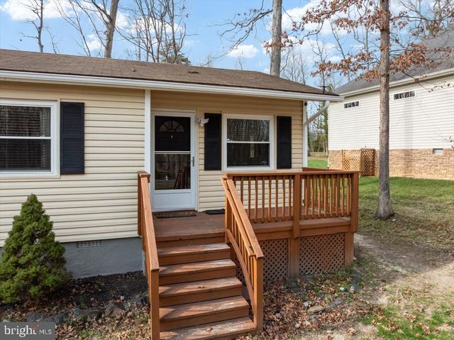 904 LAKEVIEW PKWY, Locust Grove, VA 22508