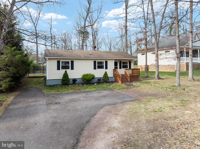 904 LAKEVIEW PKWY, Locust Grove, VA 22508