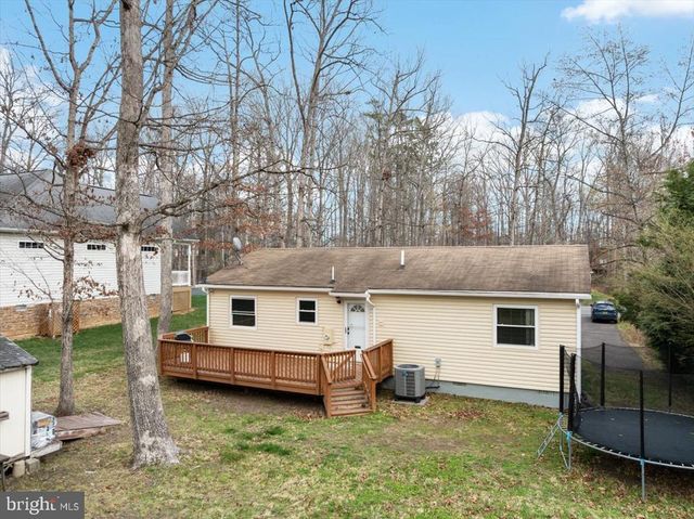 904 LAKEVIEW PKWY, Locust Grove, VA 22508