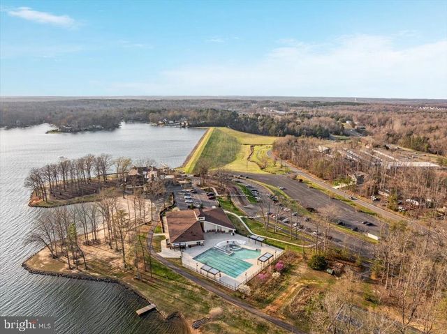 904 LAKEVIEW PKWY, Locust Grove, VA 22508