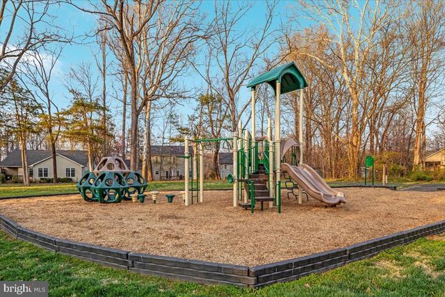 904 LAKEVIEW PKWY, Locust Grove, VA 22508